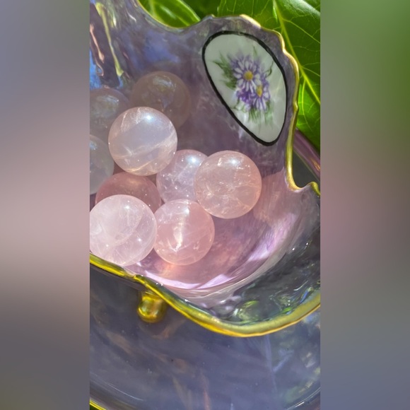 Grade A Gemmy Star Rose Quartz Mini Sphere With Rainbows - Picture 7 of 9